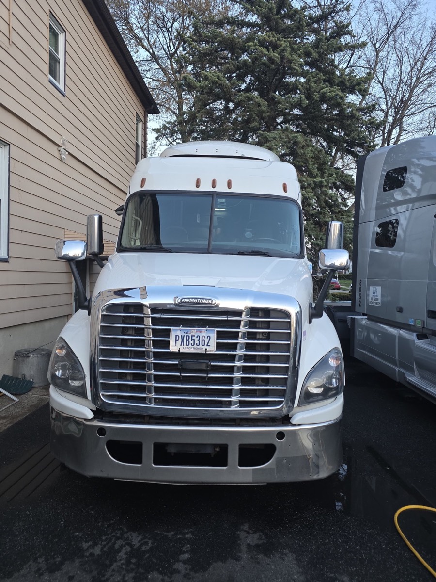 Freightliner tractor front after detail wash