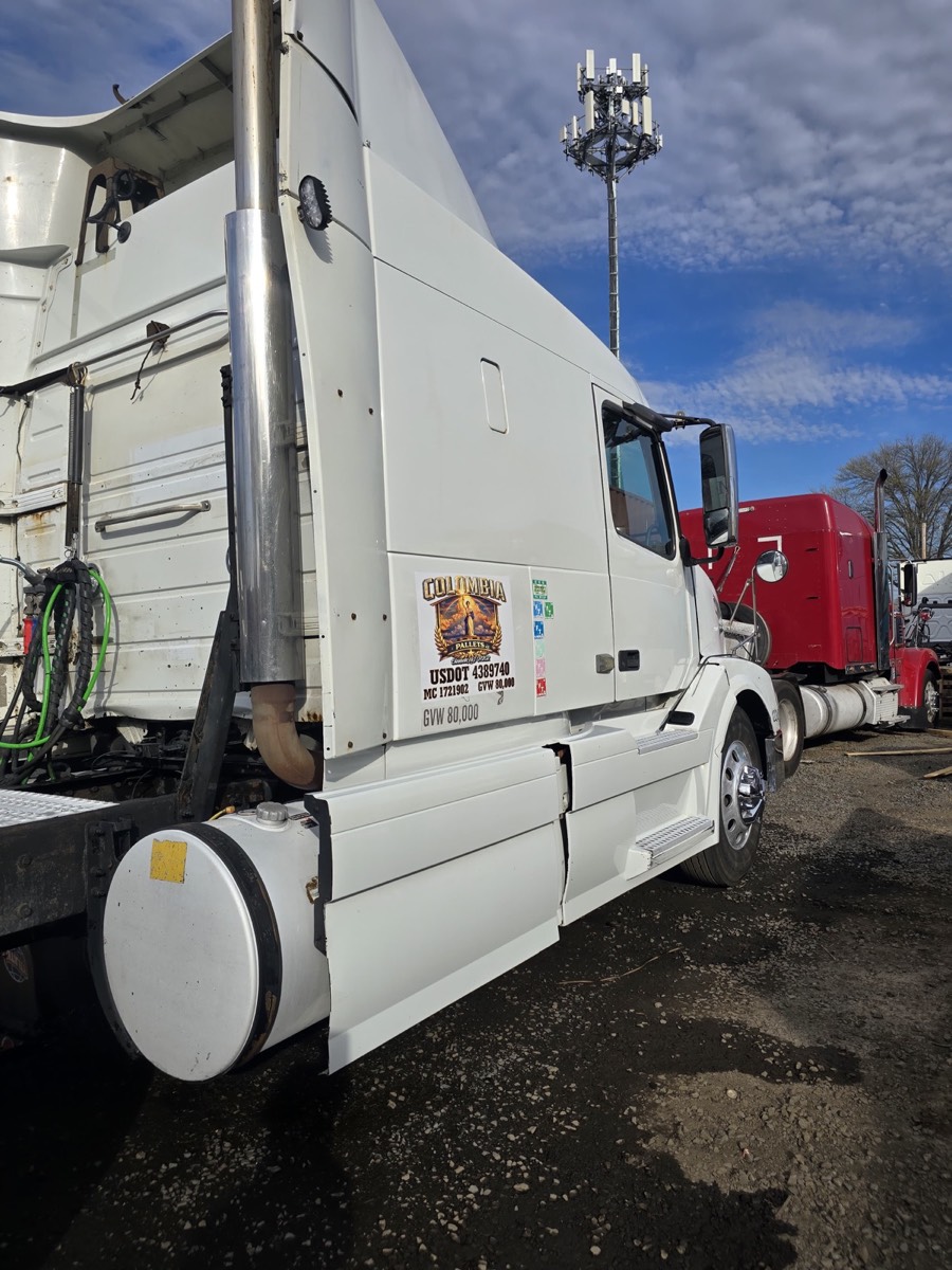 Freightliner sleeper washed clean